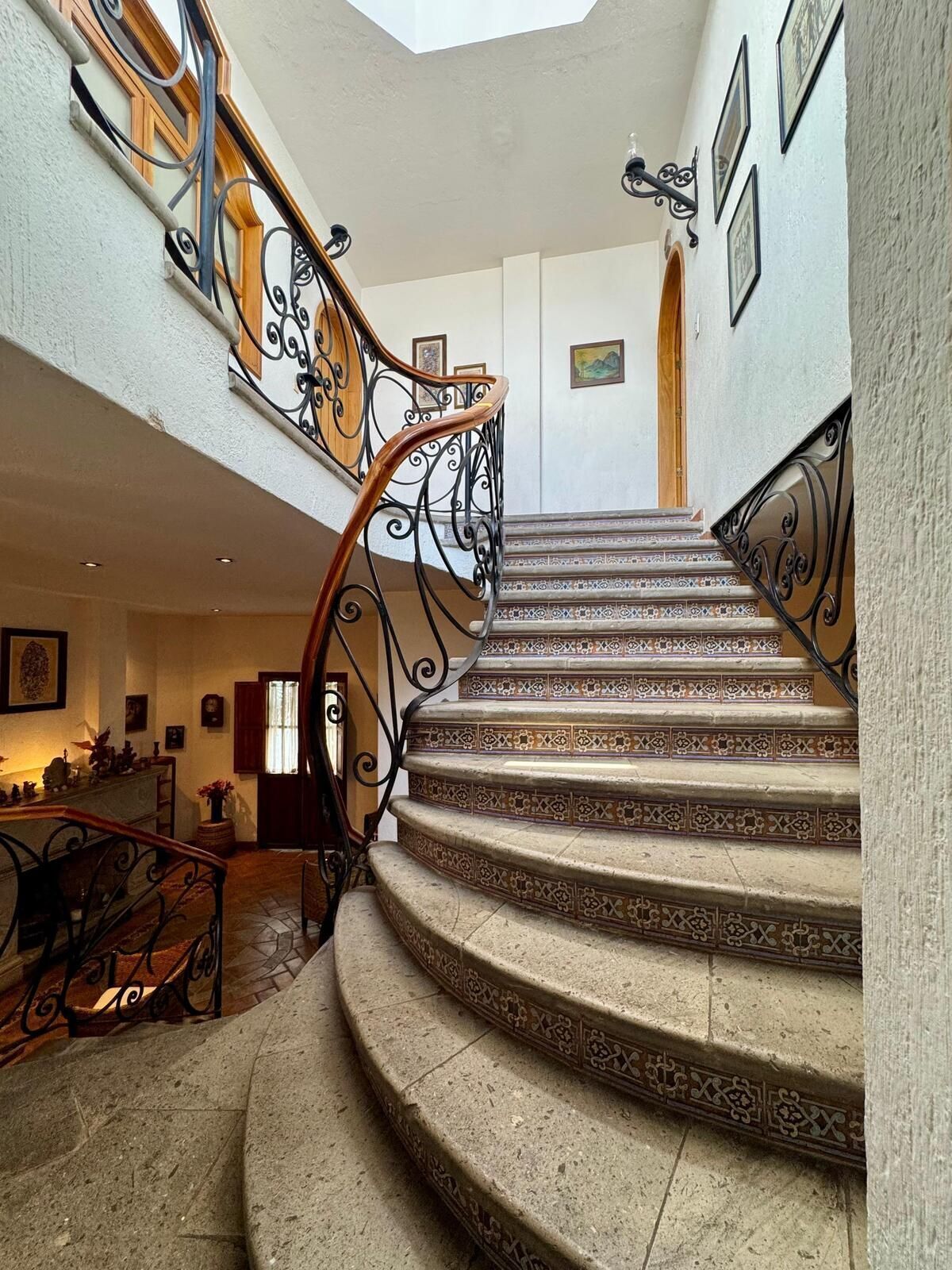 14 of 32: ESCALERAS A PISO 3