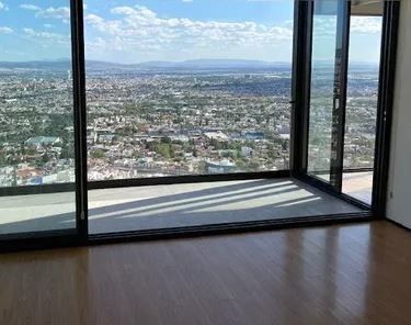 4 of 19: Terraza con vista espectacular