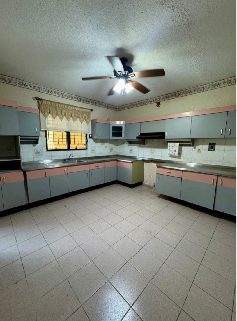 5 of 25: Cocina