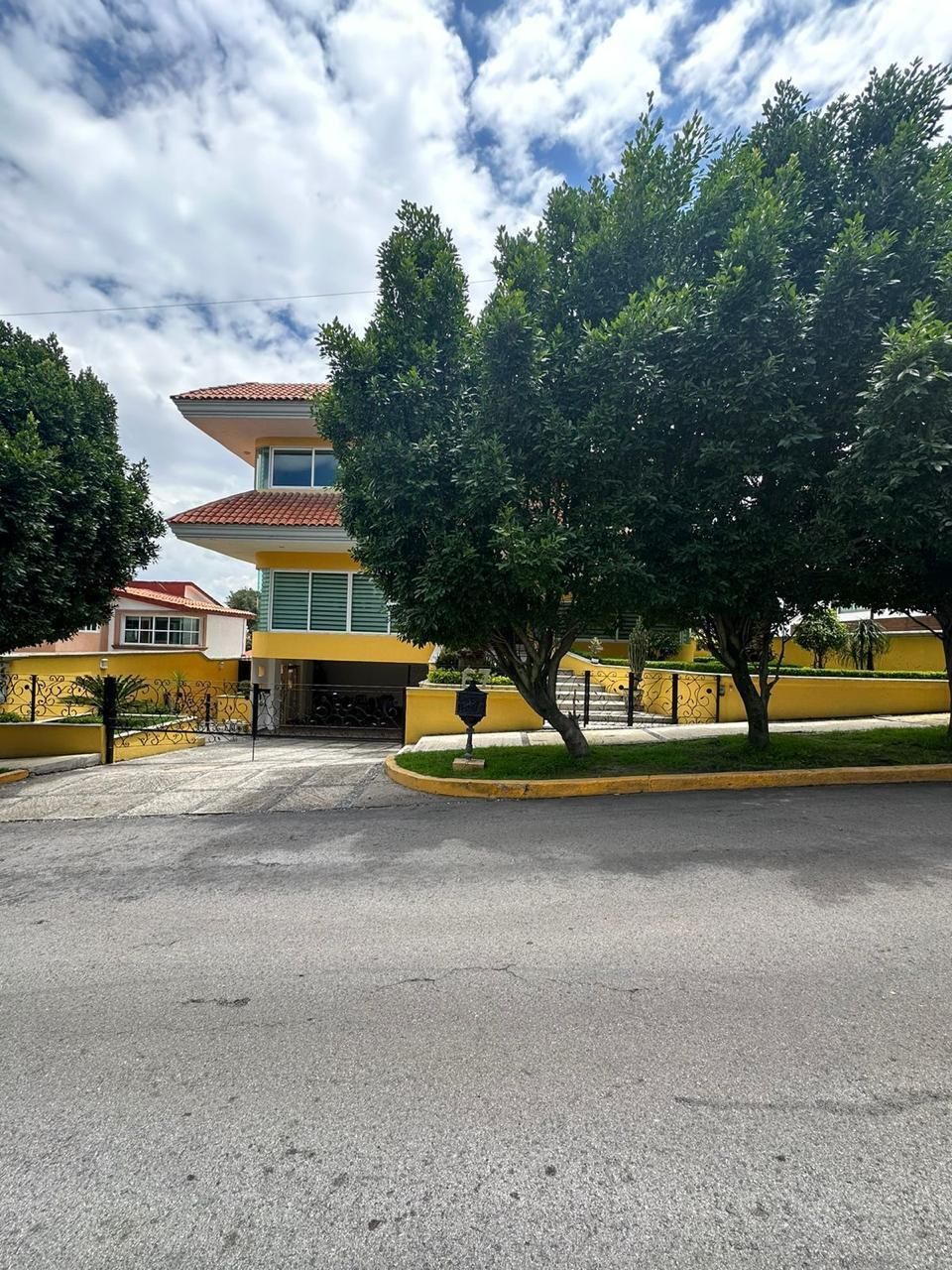 2 de 43: Fachada