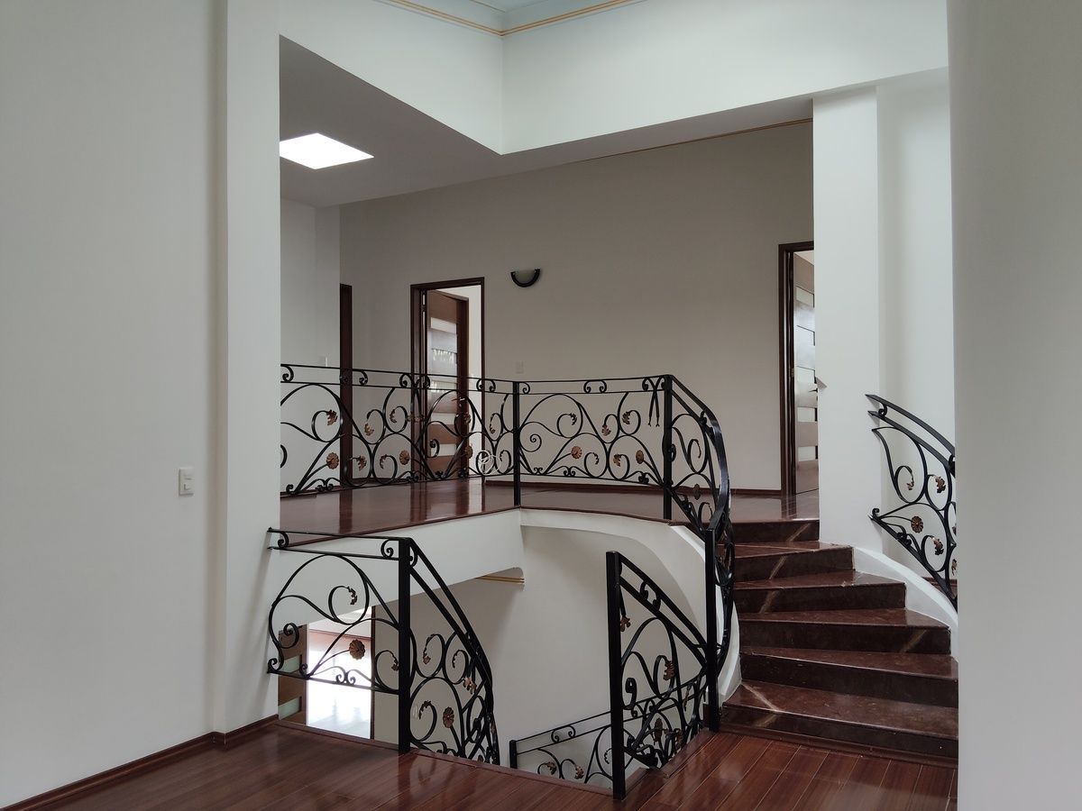 21 de 43: Pasillos tercer piso