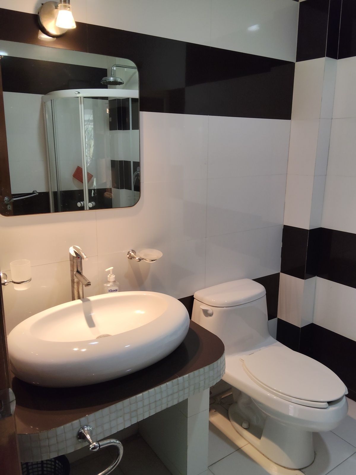 40 de 43: Baño cuarto de juegos y alberca
