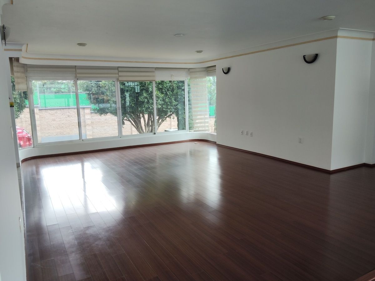 11 de 43: Sala