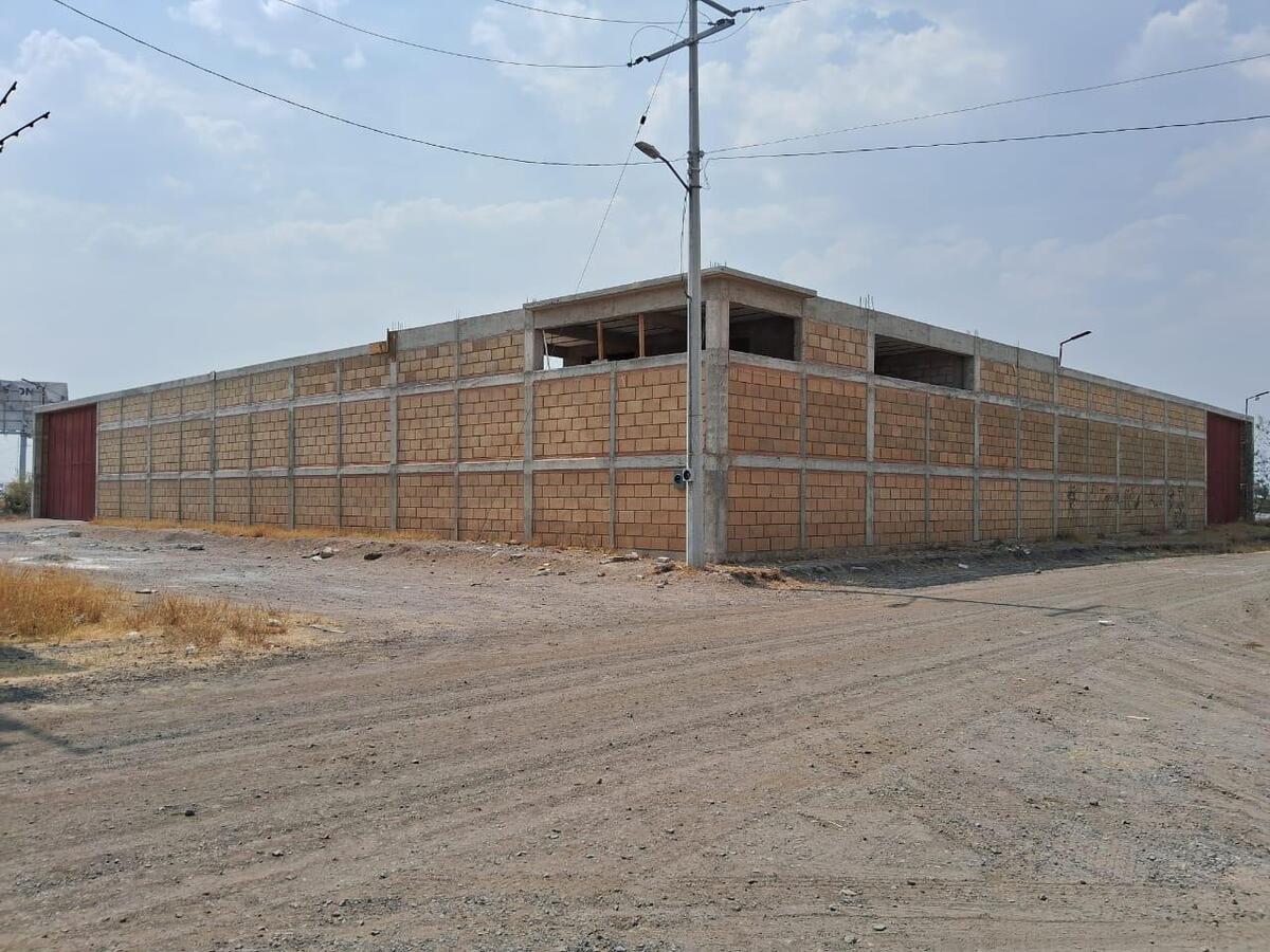 2 of 28: Fachada Principal Hoy