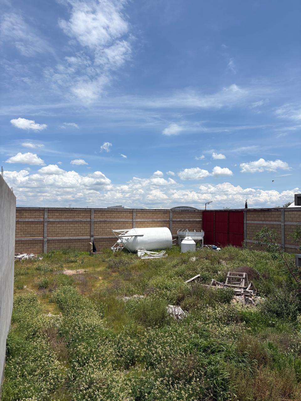 20 of 28: Área para Nave