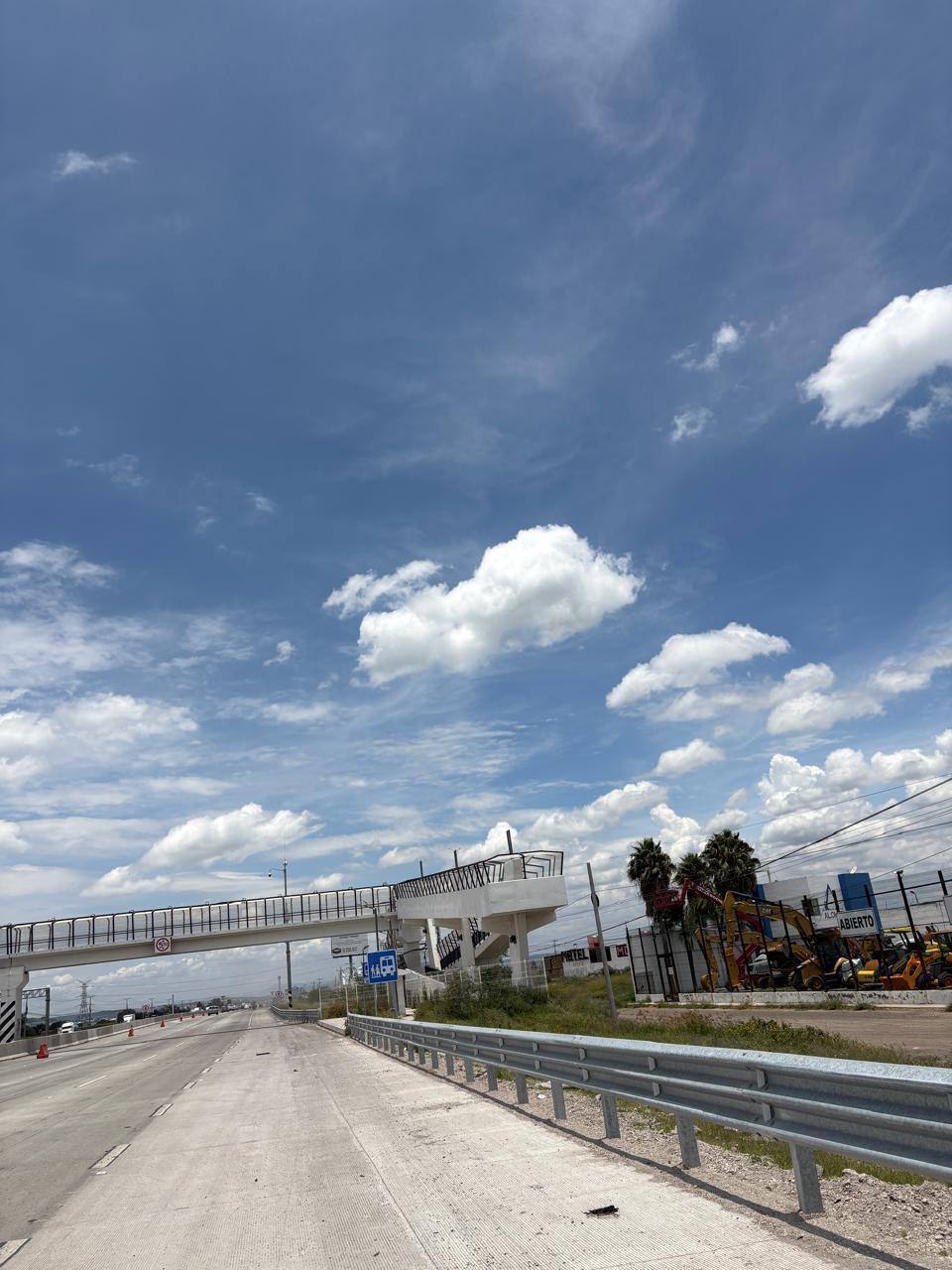 26 of 28: Carretera 57