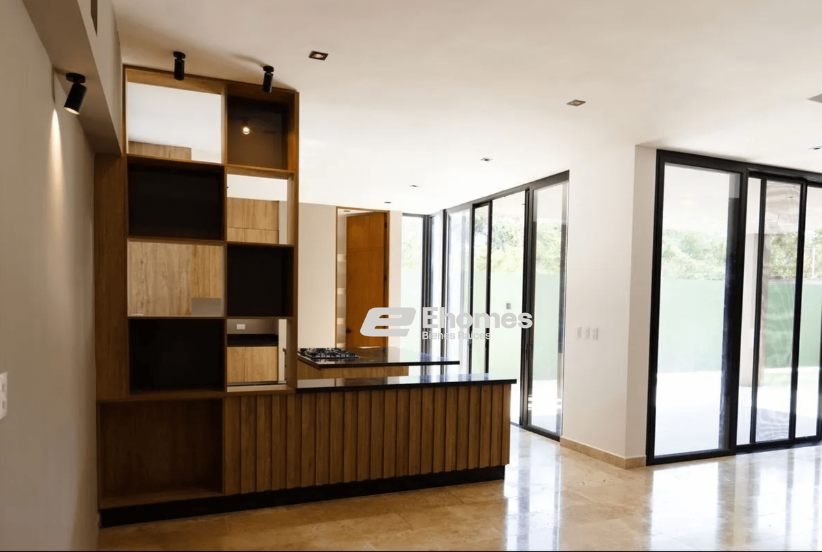 7 de 24: COCINA CON ACCESO A TERRAZA