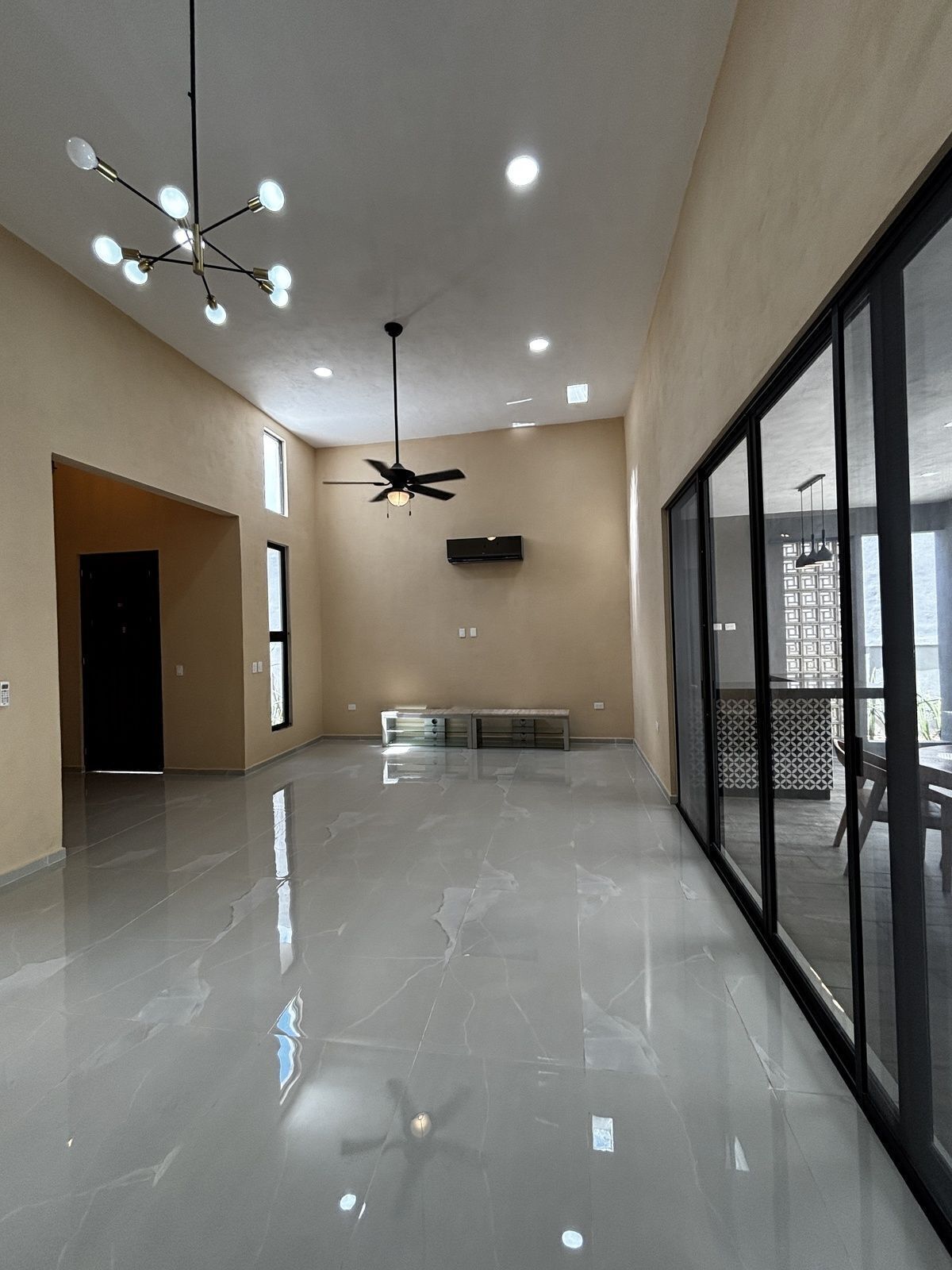 3 de 17: Sala
