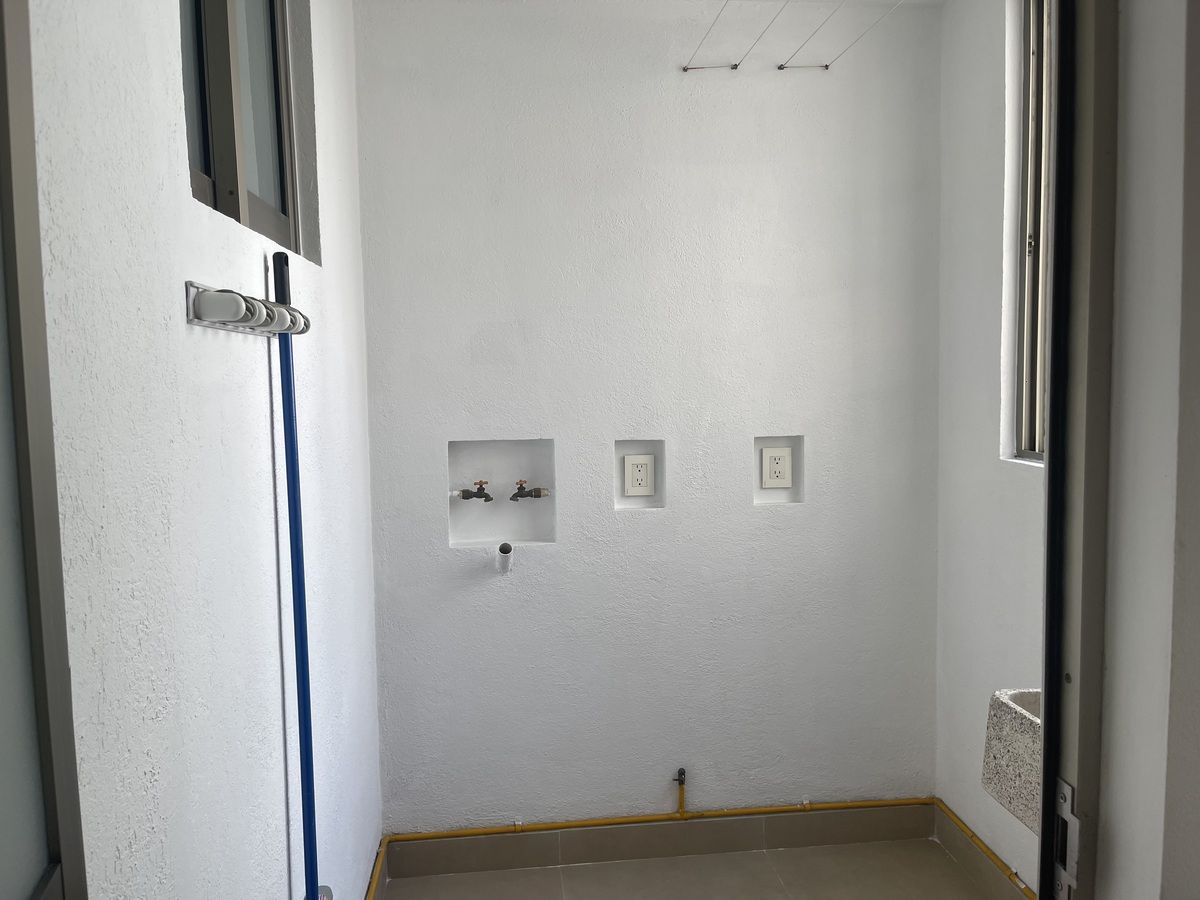 4 de 16