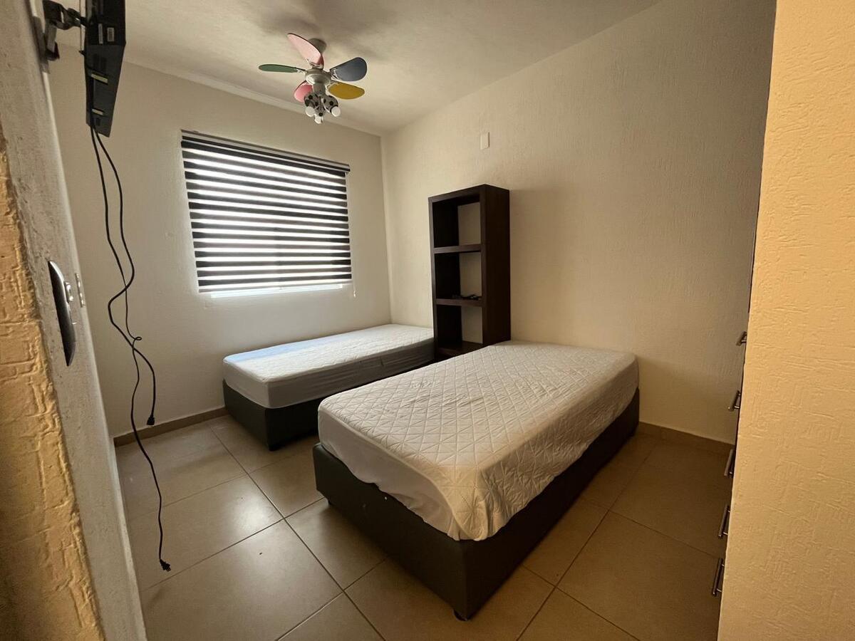 Recámara secundaria. Dos camas.