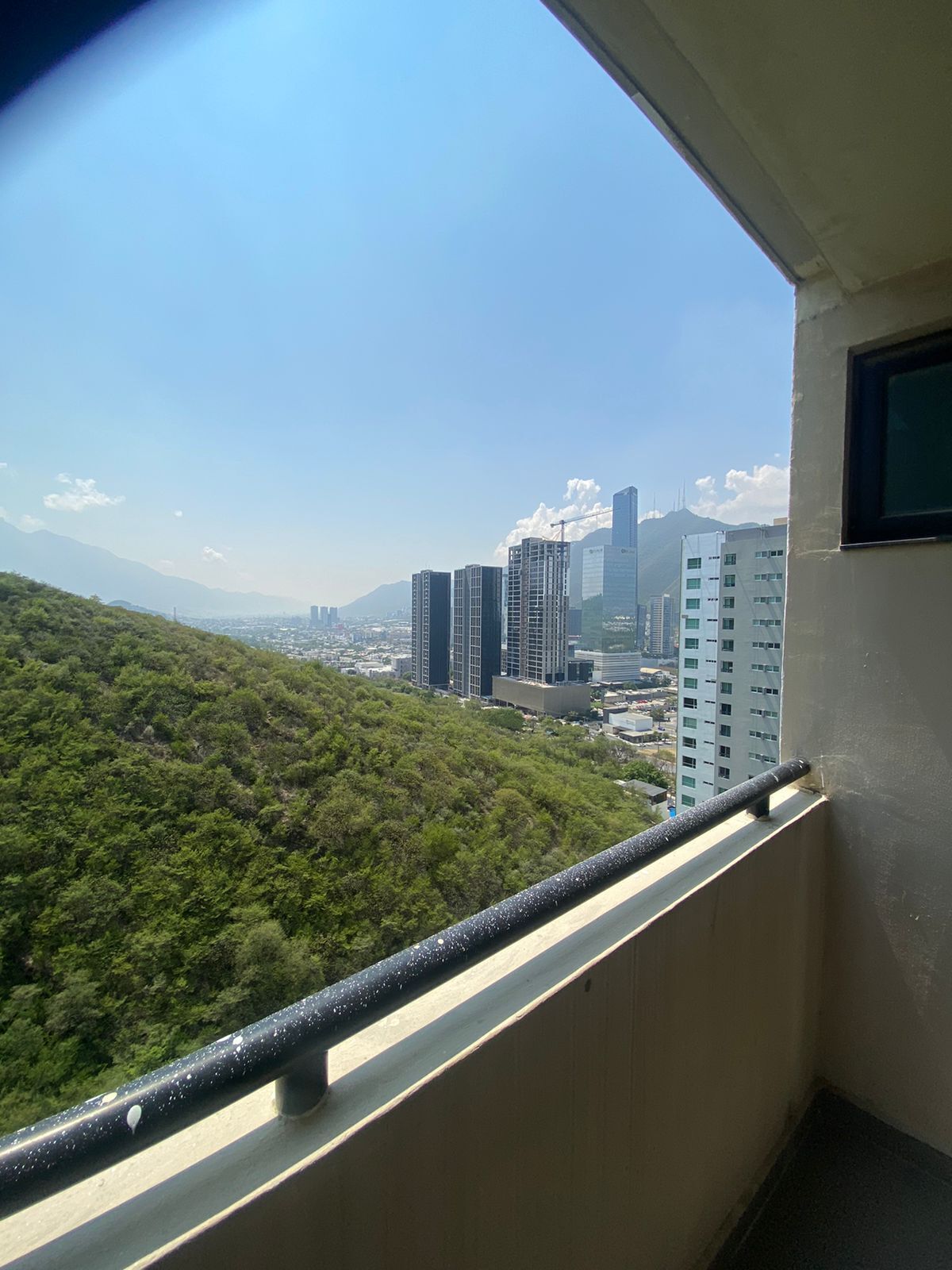 11 of 22: Terraza por fuera
