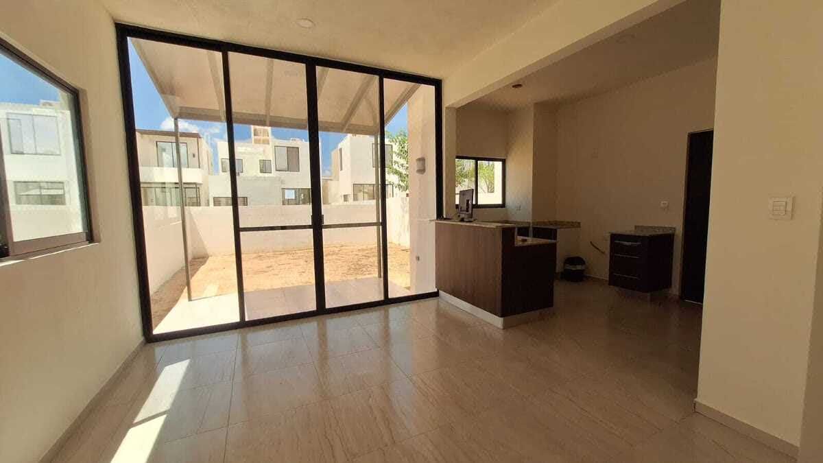 Casa en Venta en Merida, Equipada en Privada con Amenidades, Conkal Yucatan
