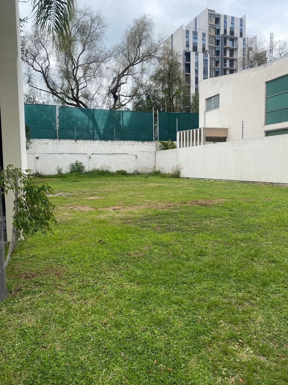 SALE OF LAND IN SANTA CATALINA NEAR TEC DE MONTERREY IN REAL ZONE - foto 2