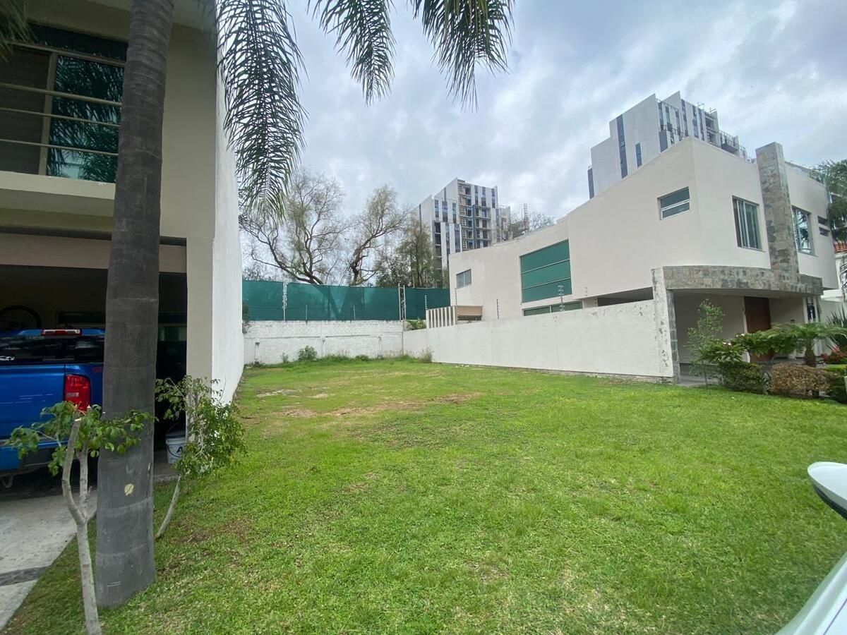 SALE OF LAND IN SANTA CATALINA NEAR TEC DE MONTERREY IN REAL ZONE - foto 5