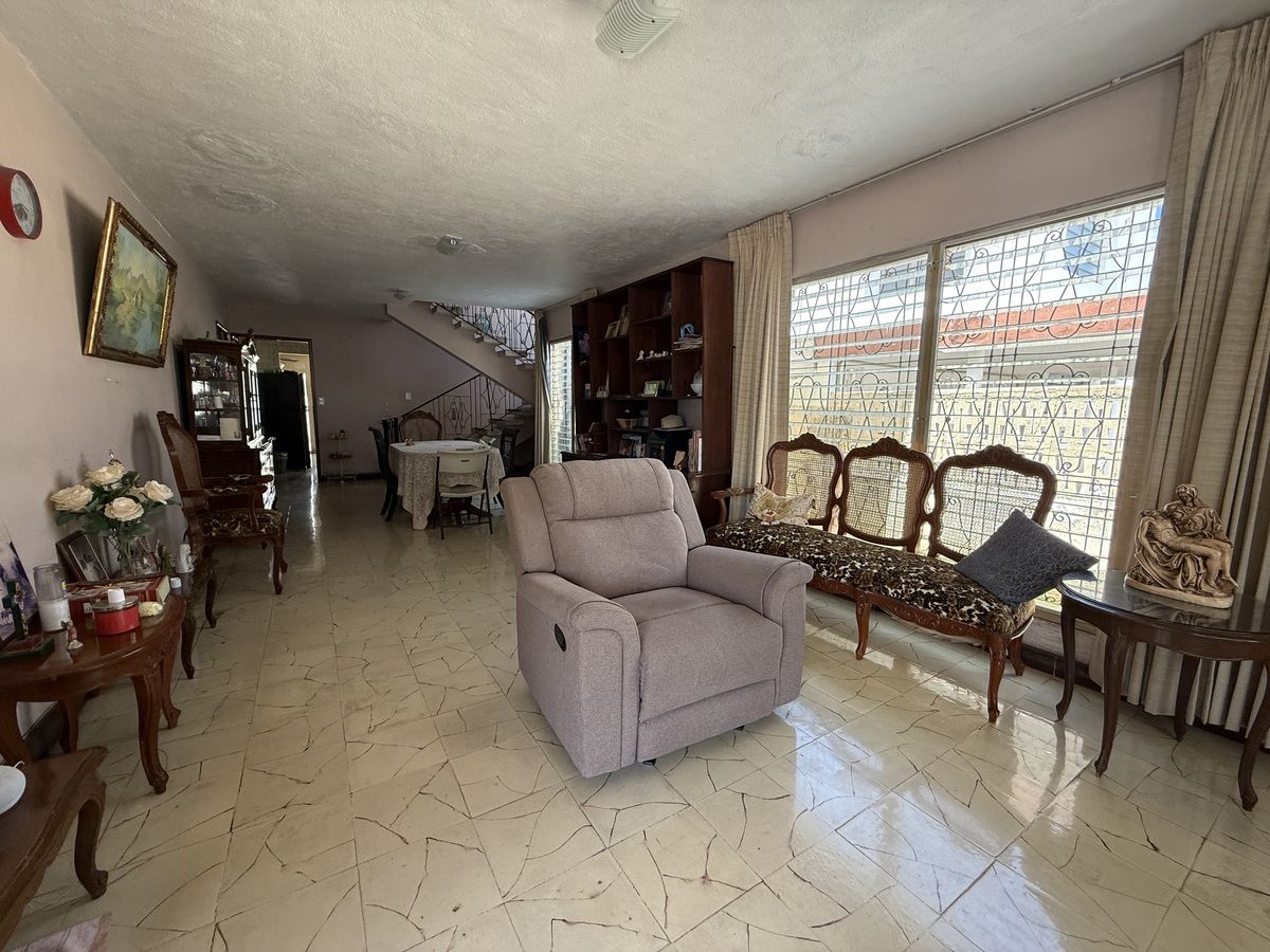 4 de 32: Sala