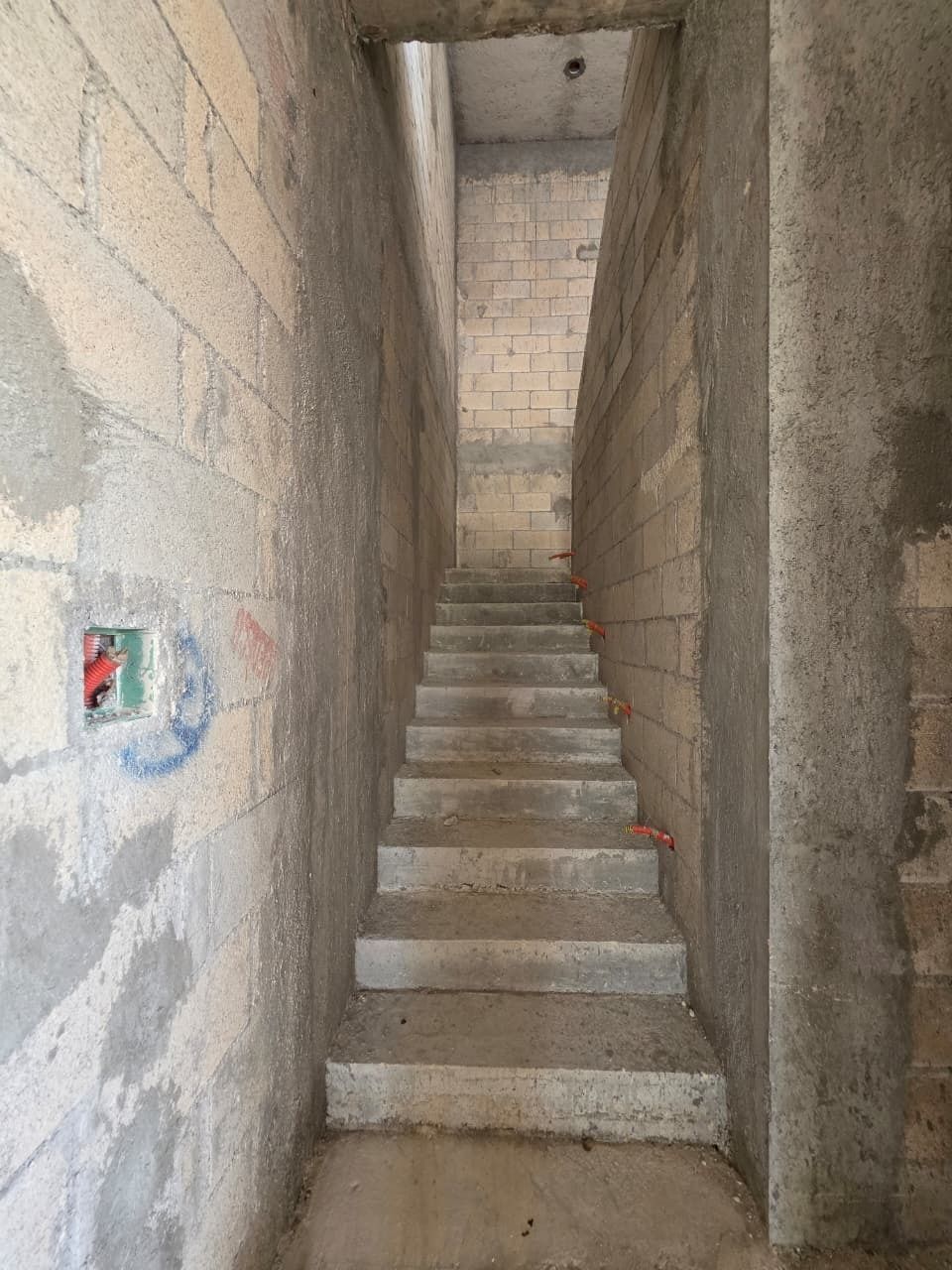 13 de 16