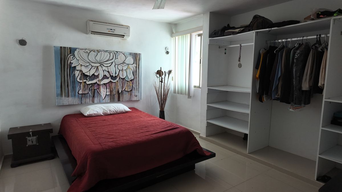 17 de 19: Habitación secundaria en segundo piso