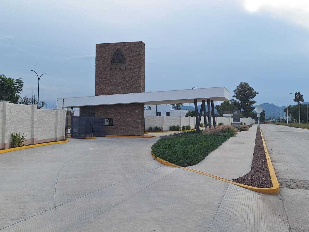1 de 16