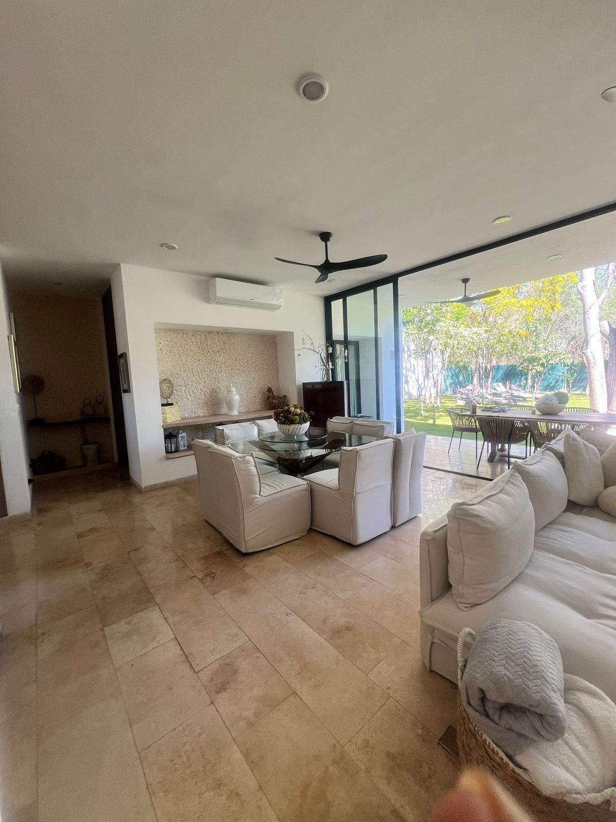 Residencia Exclusiva de Una Planta en Privada Ravena – Cabo Norte - foto 2