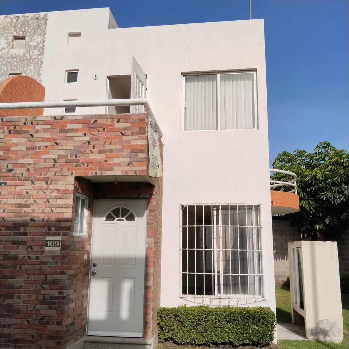 4 de 15: Fachada princiapal