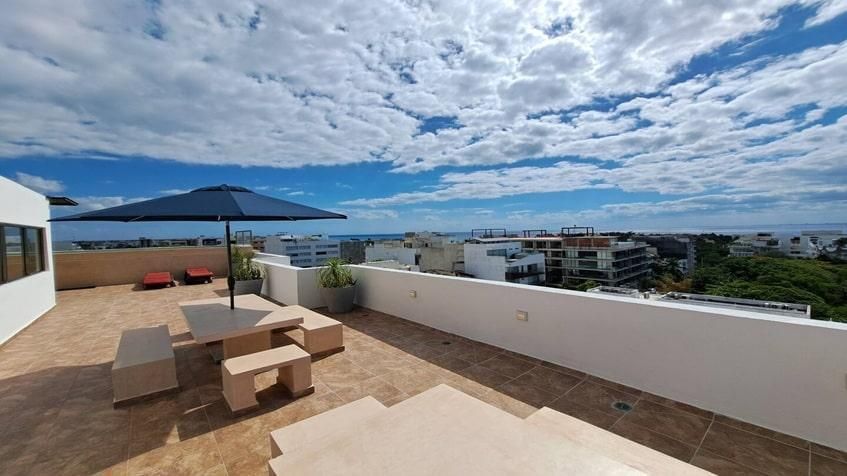 3 of 11: una terraza comun en 5ta lia playa del carmen