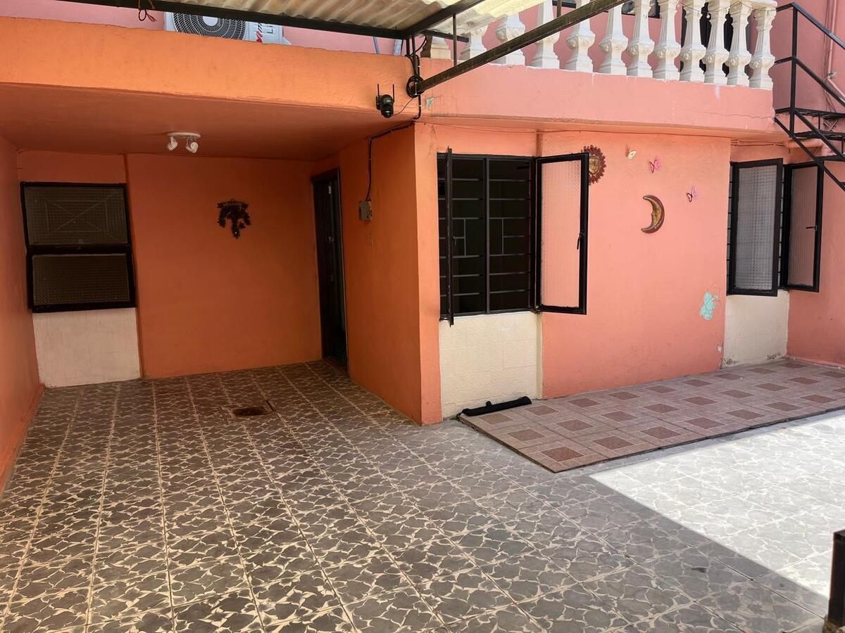 3 de 28: Patio
