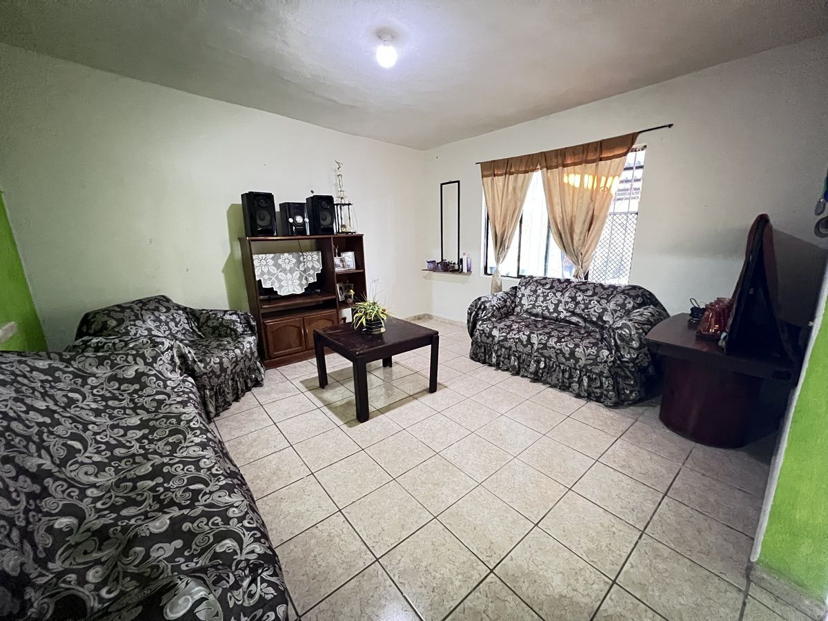 2 of 9: Sala