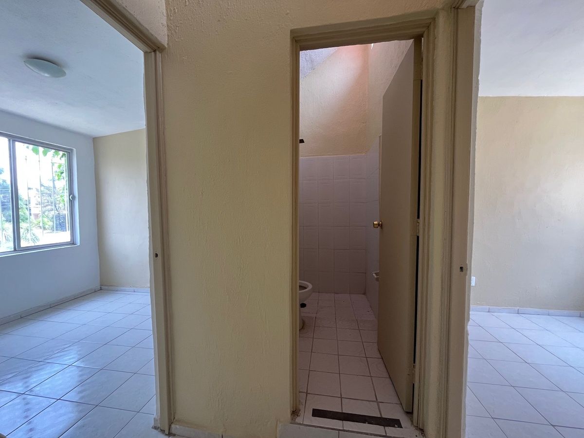 21 de 32: al subir dos recámaras y un baño