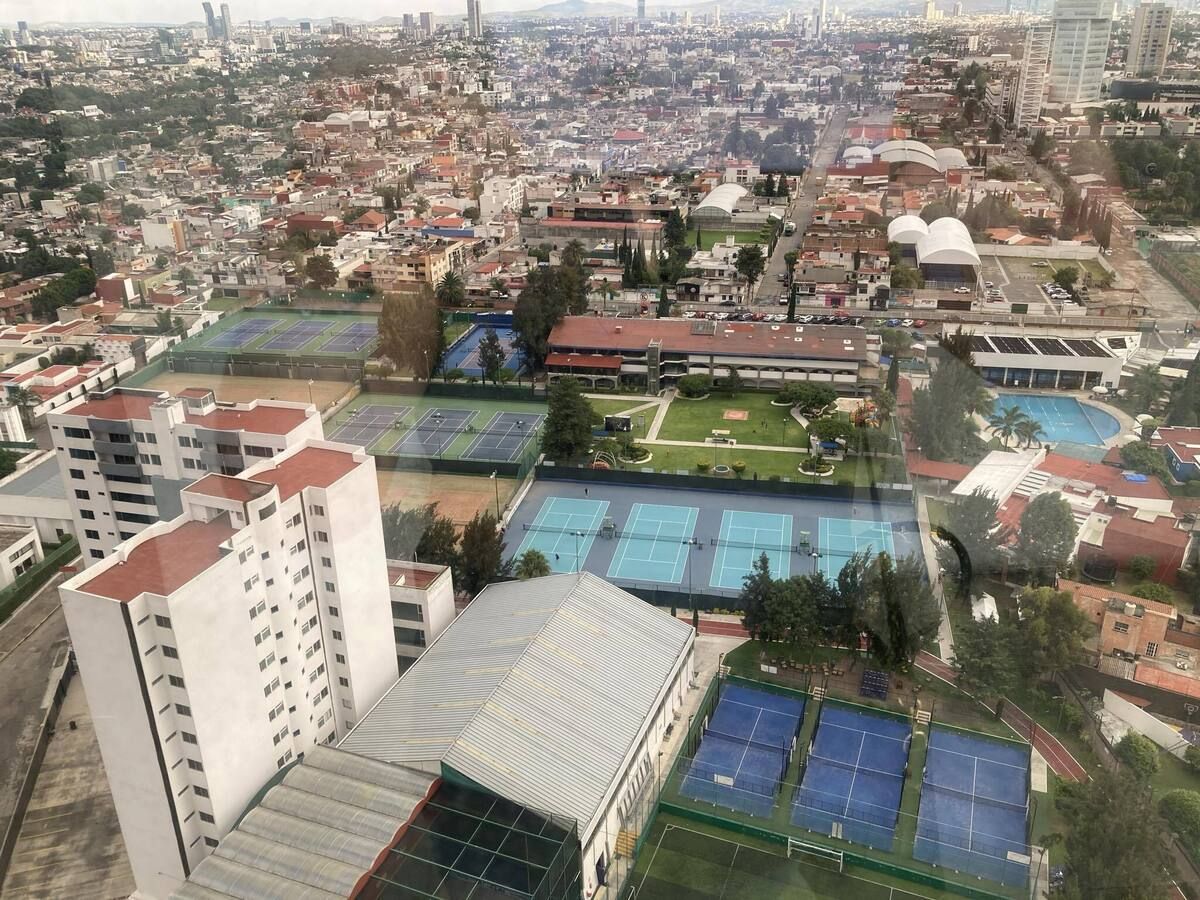 50 of 50: Vista desde el balcón