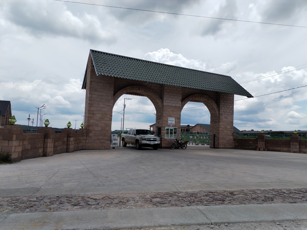 5 de 33: caseta de vigilancia