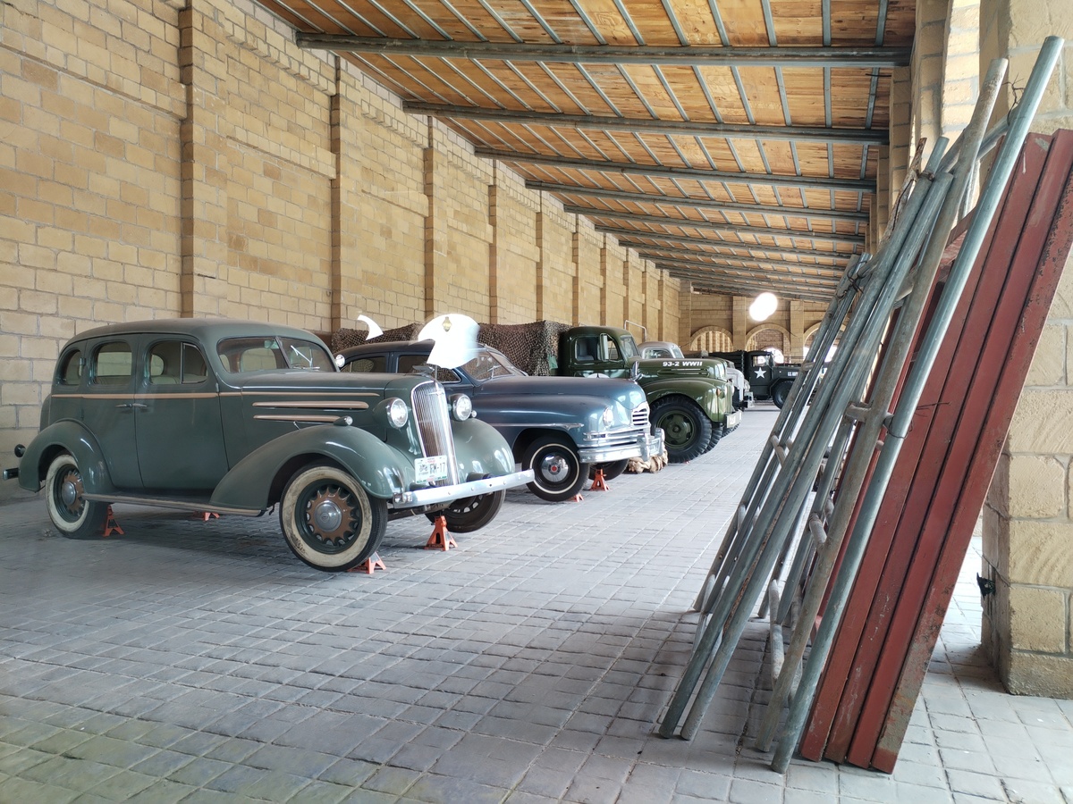 10 de 33: vista coleccion  autos clasicos