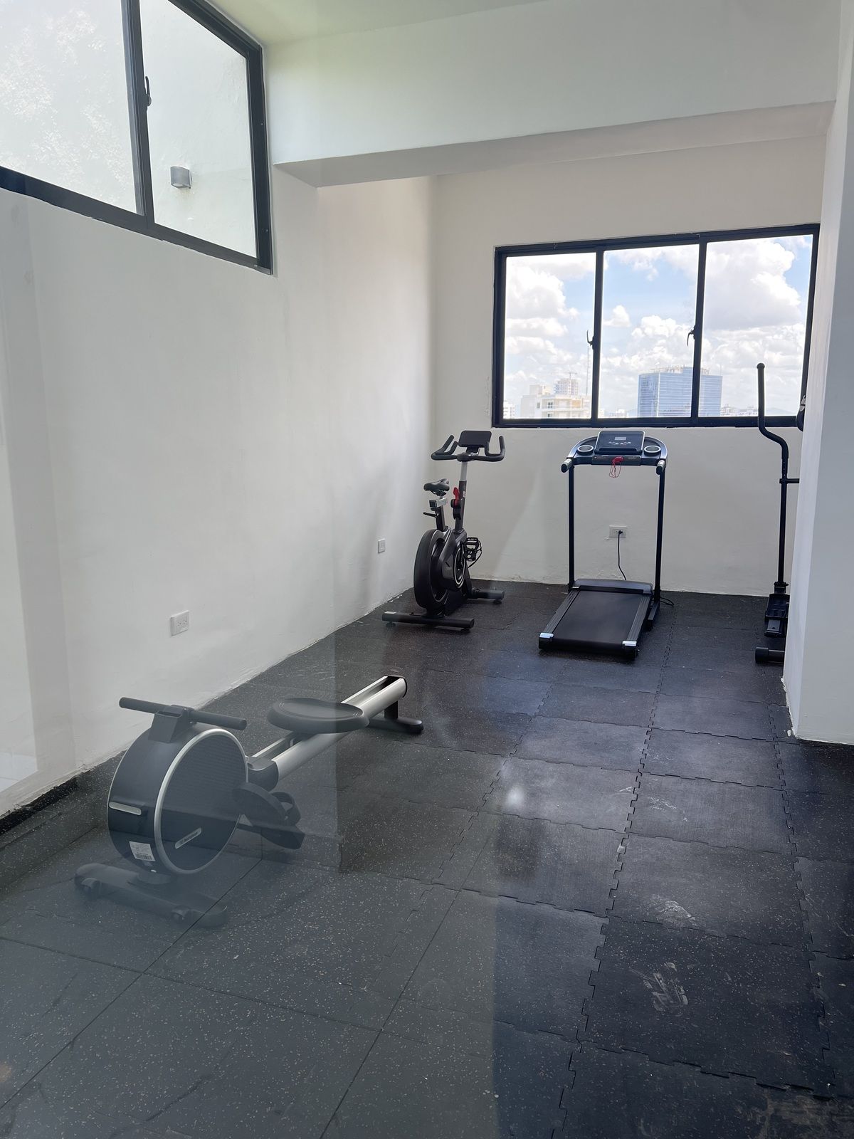 Alq Apto Amueblado 2 habs 1 baño image 10