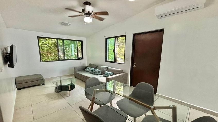 2 of 8: un comedor en anemonas playacar