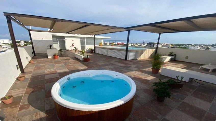 2 of 11: un jacuzzi en yaakun condos playa del carmen