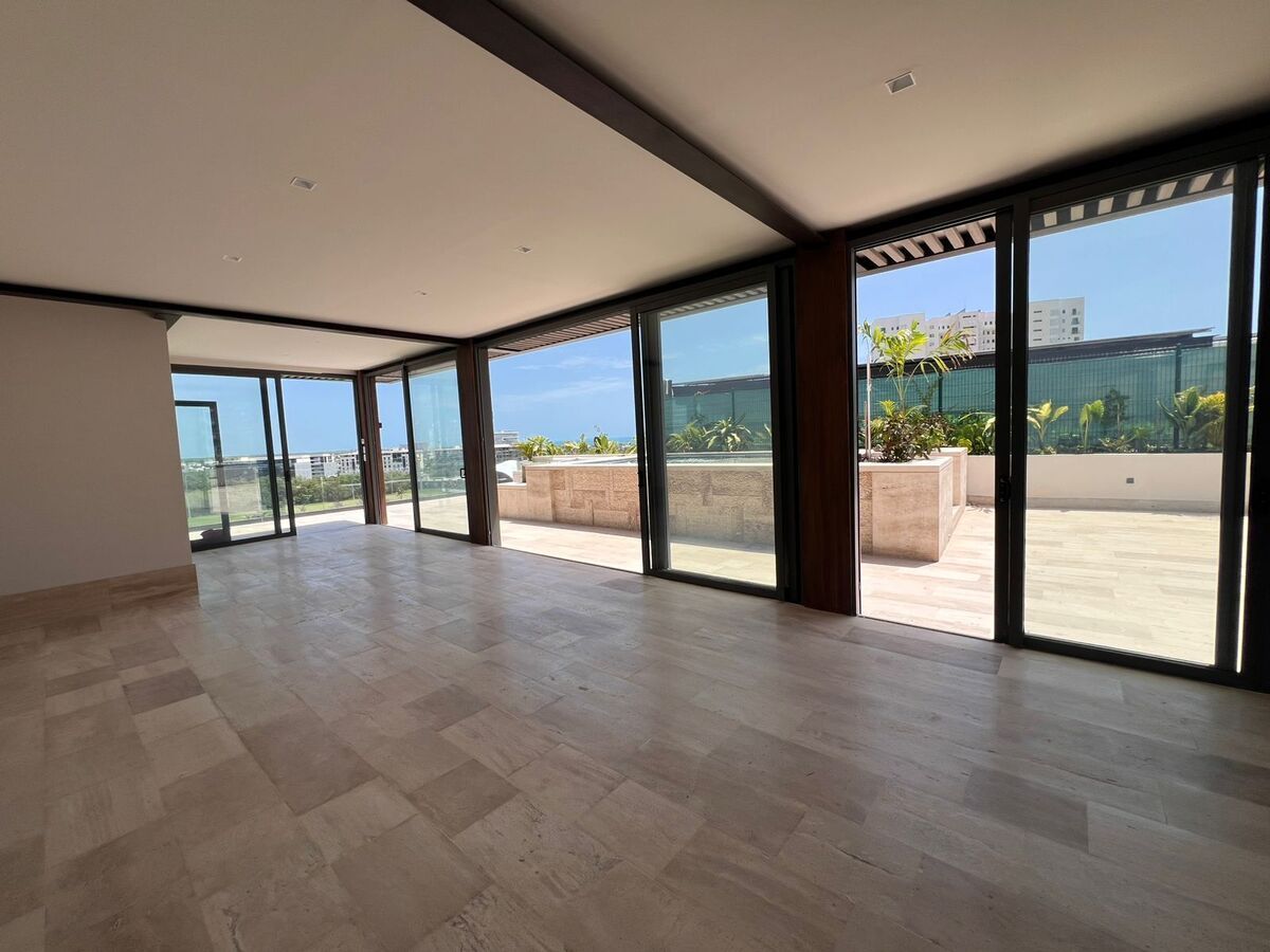 16 de 27: Salón Rooftop