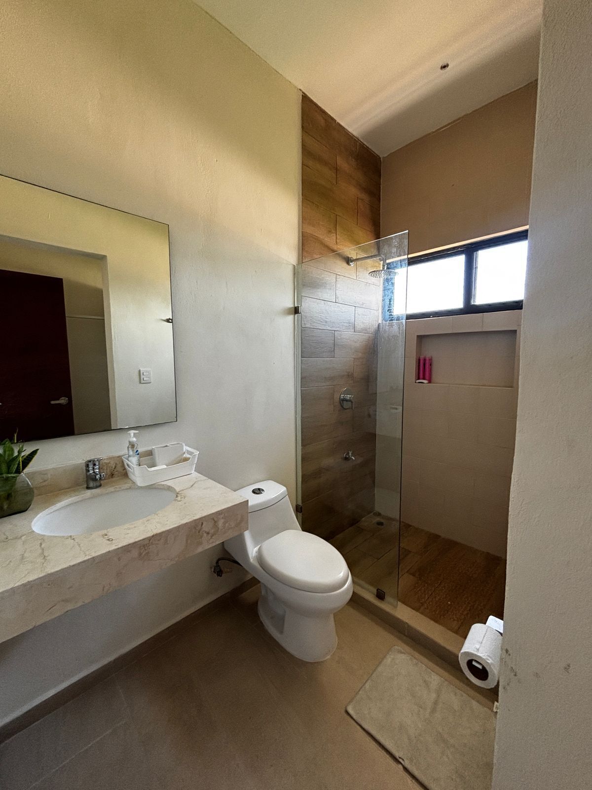 7 de 19: Baño Compartido