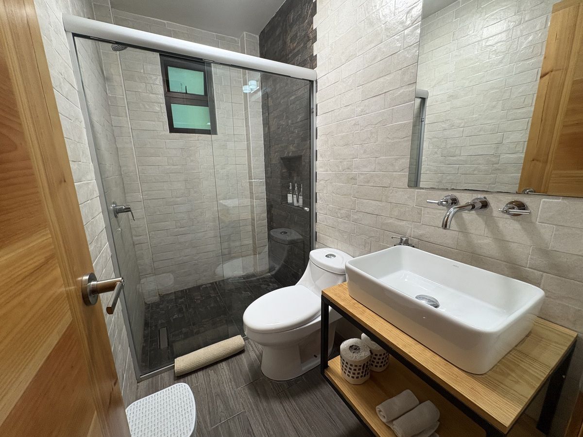3 de 27: Baño completo