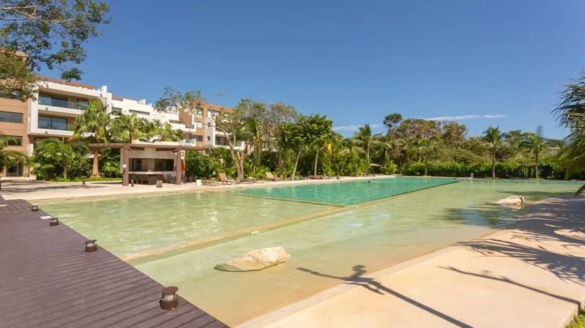 2 de 13: una piscina en corasol playa del carmen
