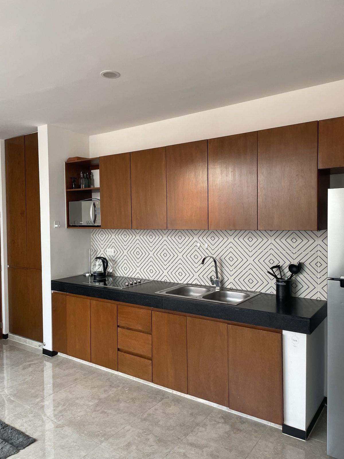 15 of 28: COCINA