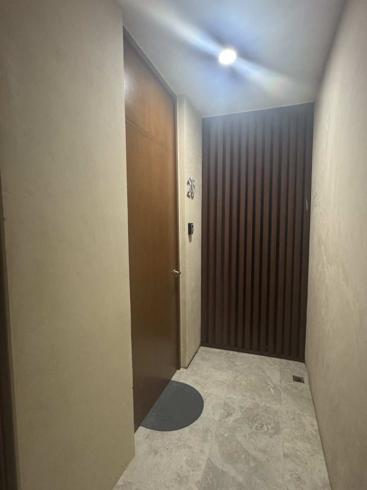 7 of 28: Entrada