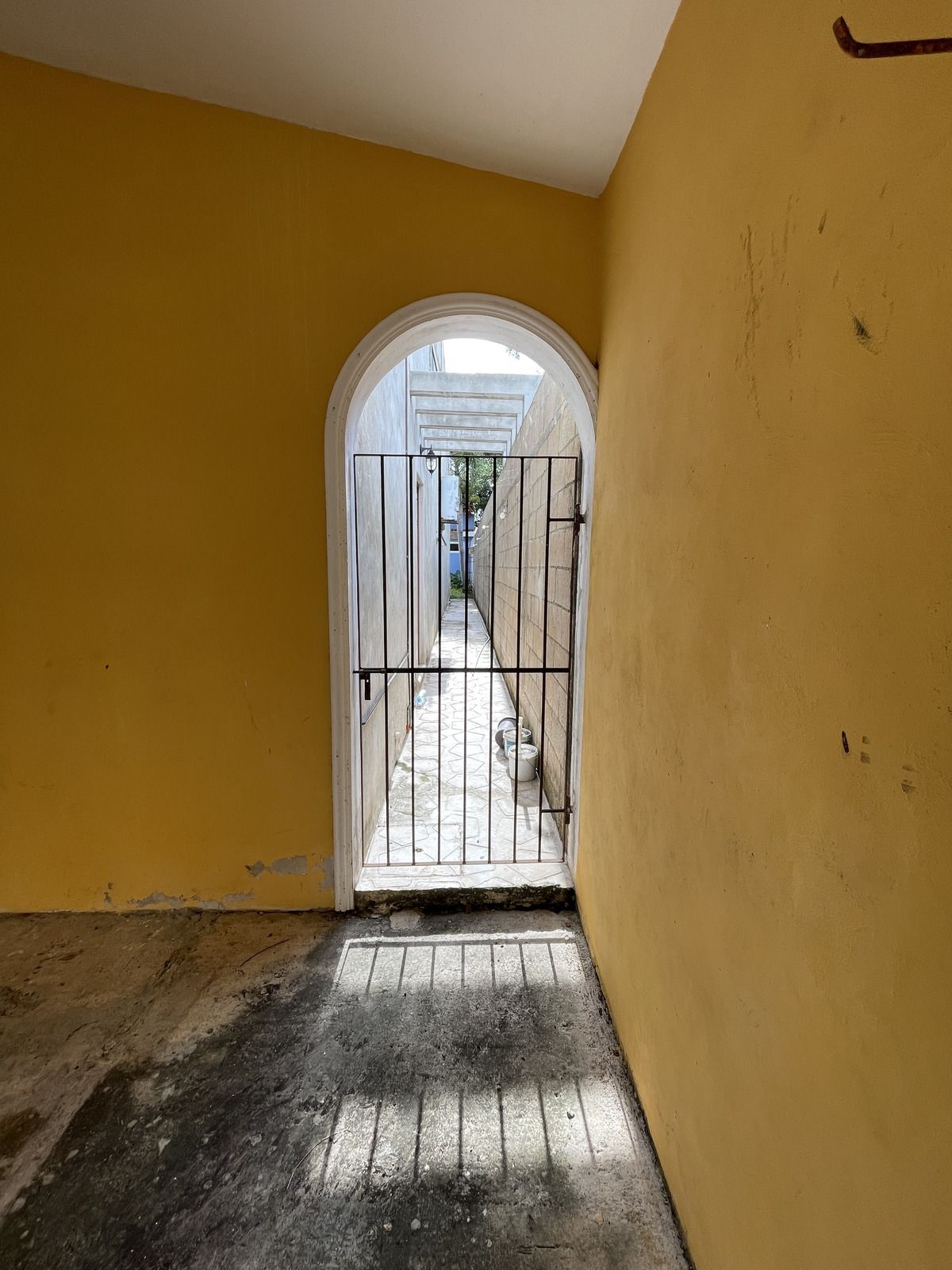 5 de 24: Pasillo de servicio