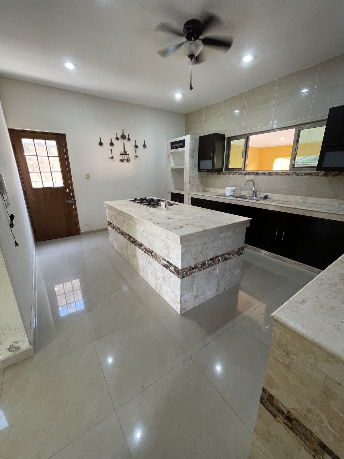 8 de 24: Cocina