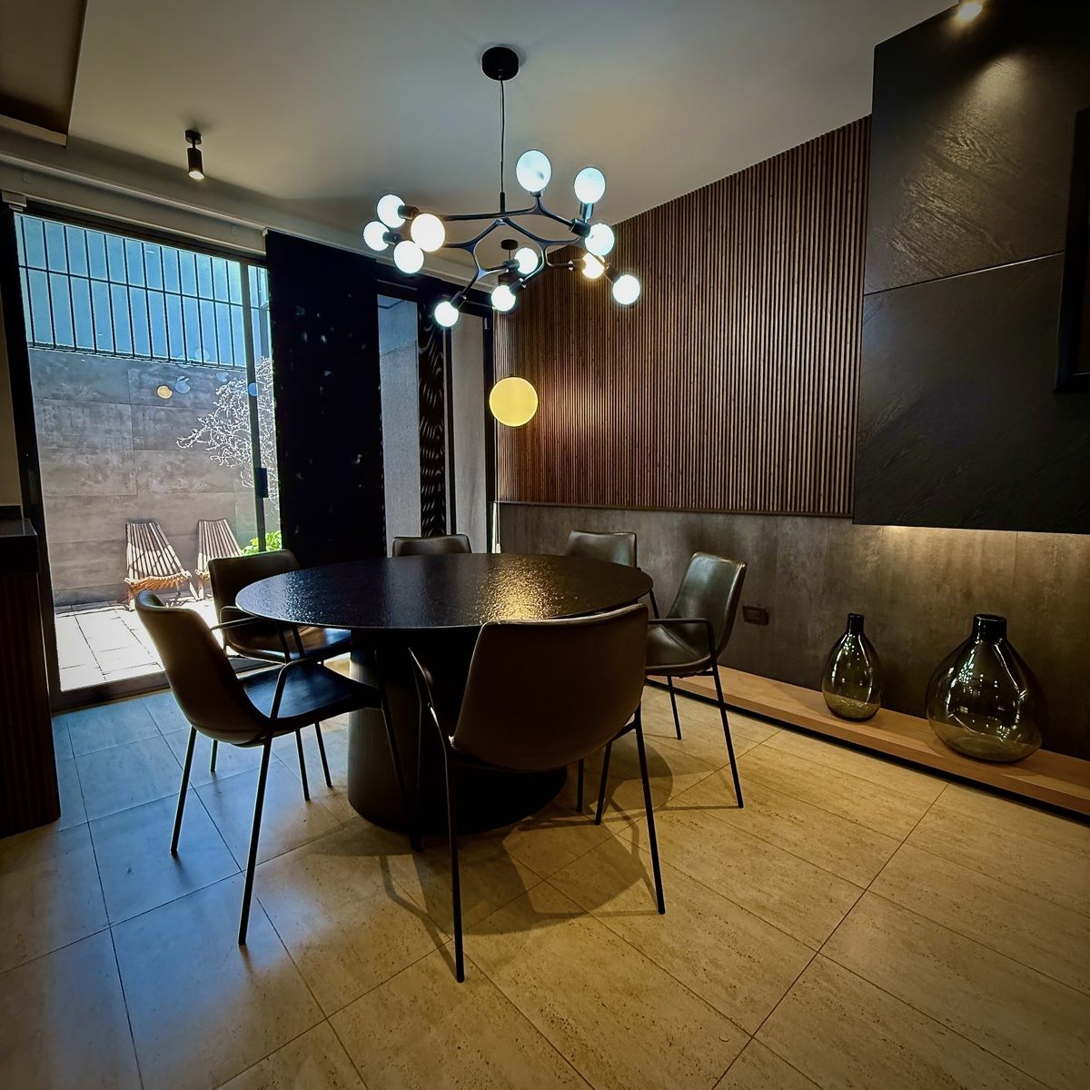 2 of 11: Comedor