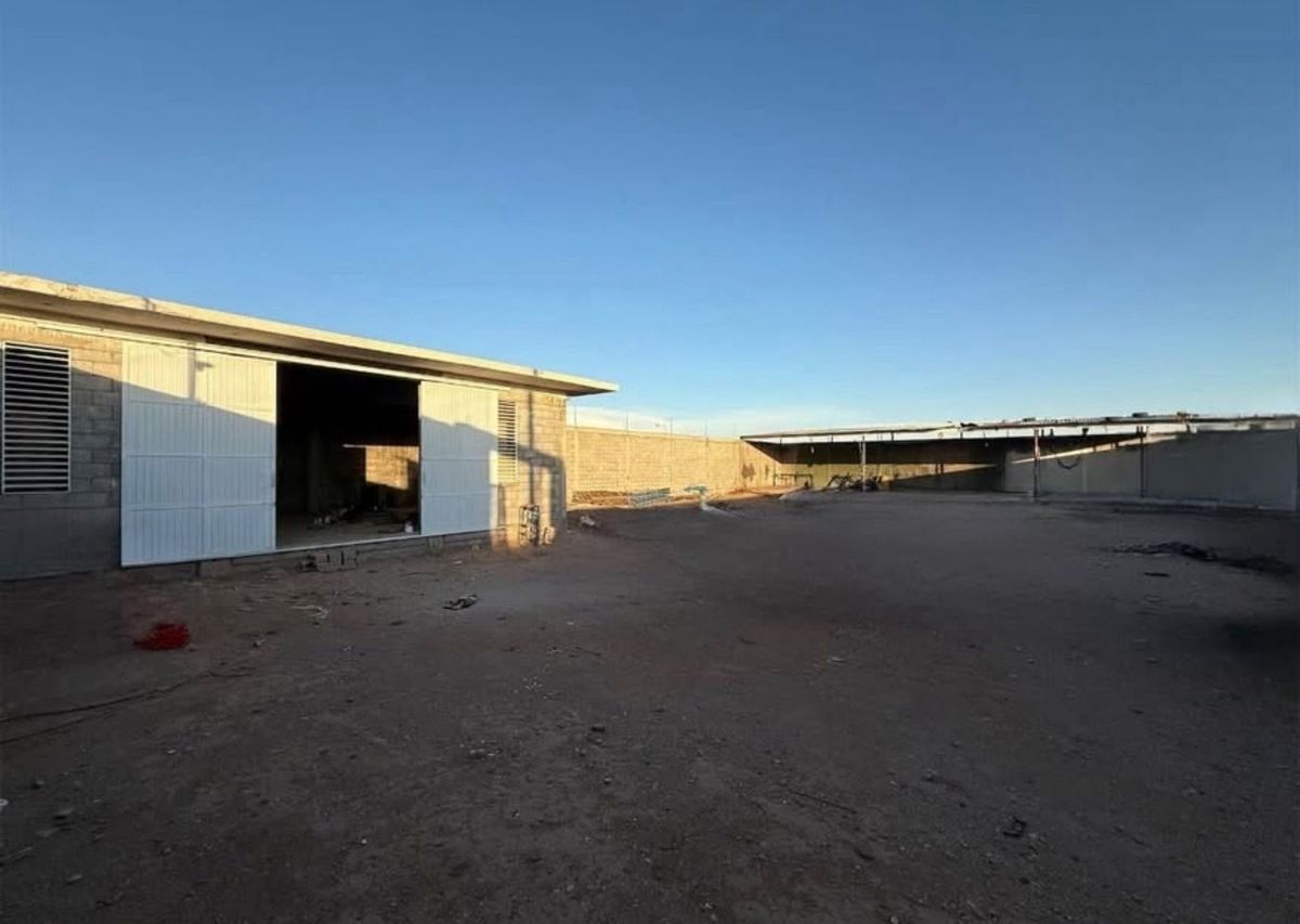 1 de 3: Terreno con tejaban y una pequeña bodega