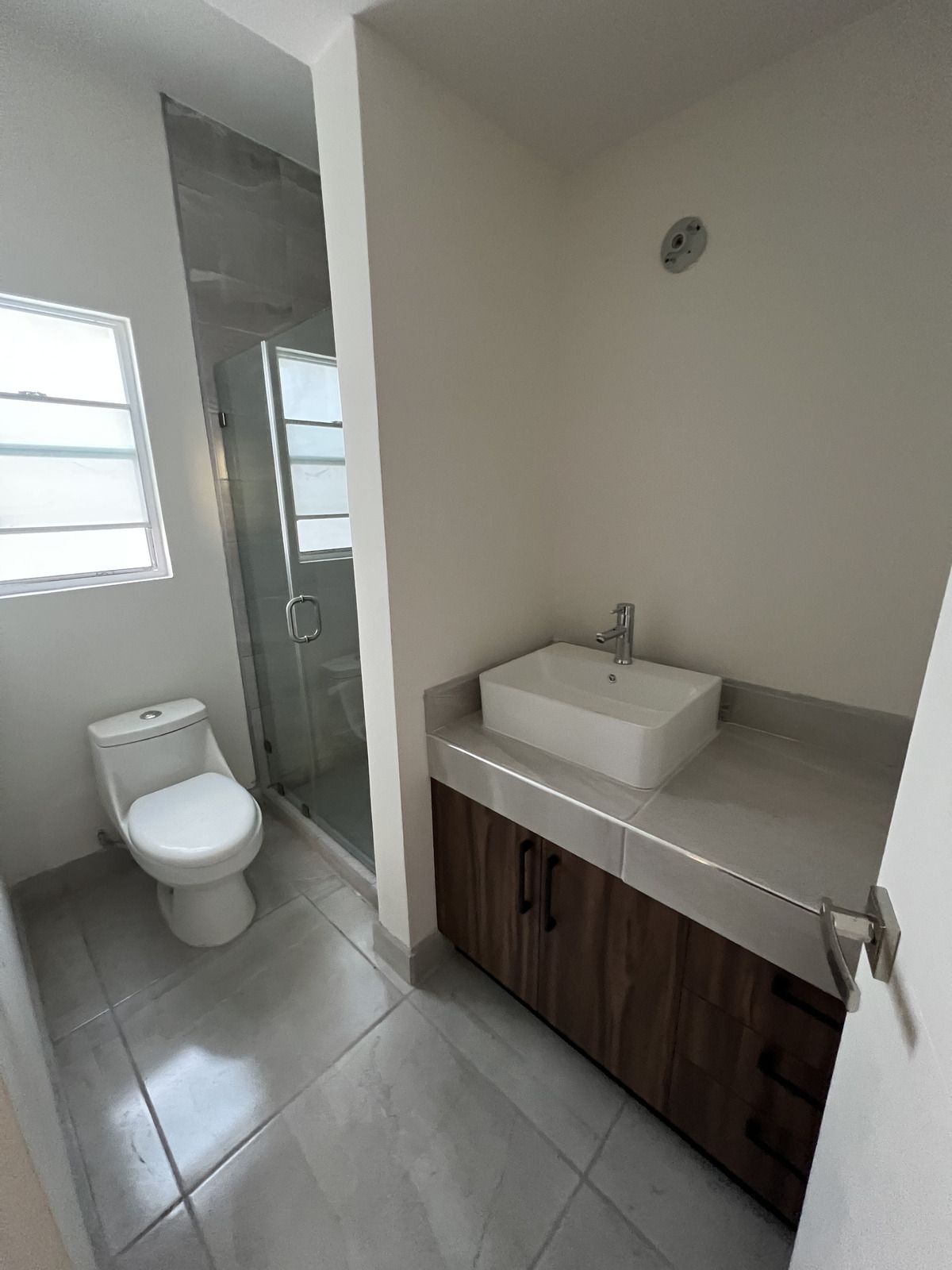 12 de 22: BAÑO RECAMARA PRINCIPAL