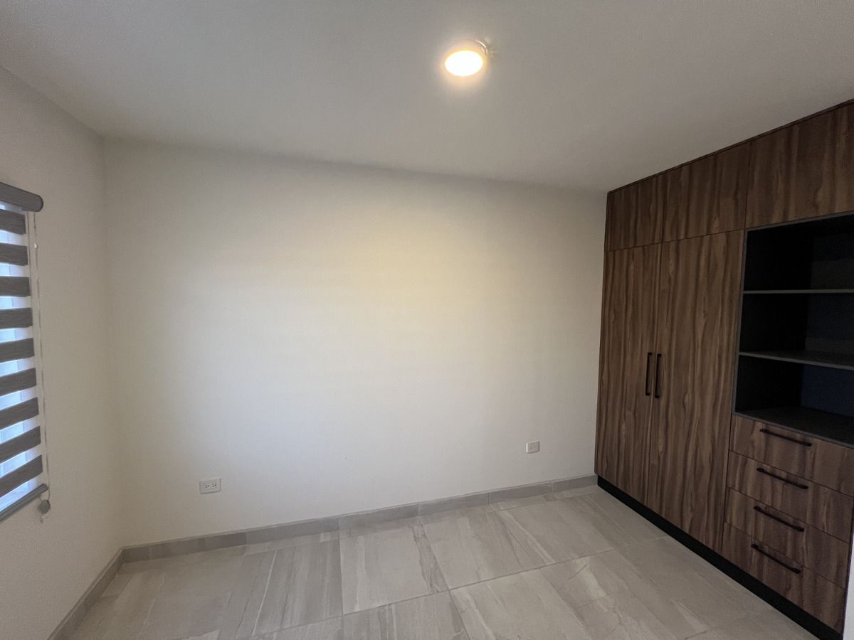 16 de 22: RECAMARA 2