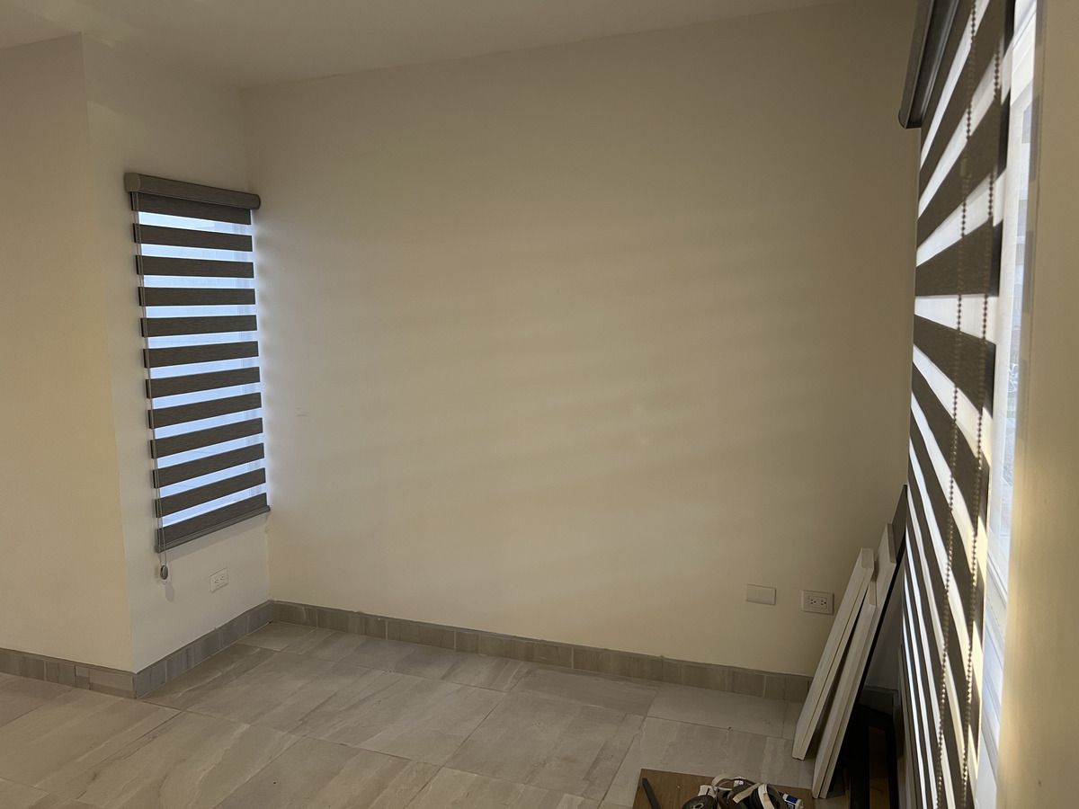 2 of 23: AREA PARA SALA PRIMERA PLANTA