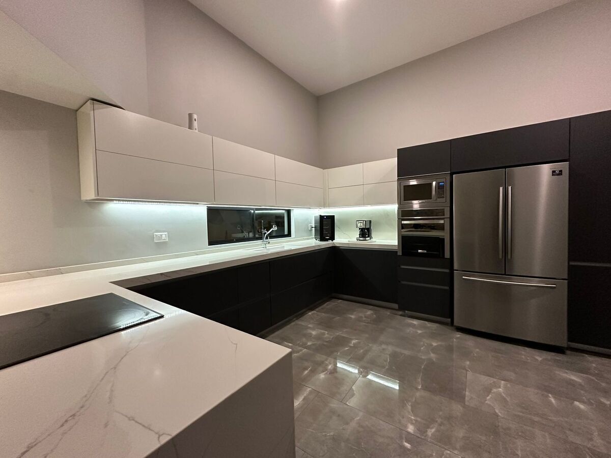 4 of 26: Luz decorativa en cocina