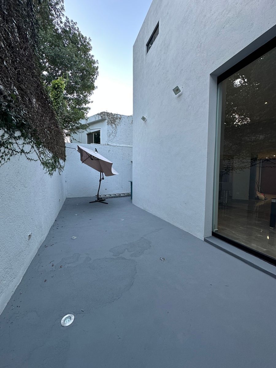 9 de 26: Amplio patio integrable con la sala comedor