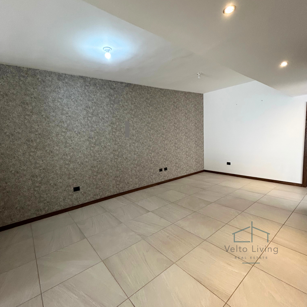 2 of 9: Sala/comedor